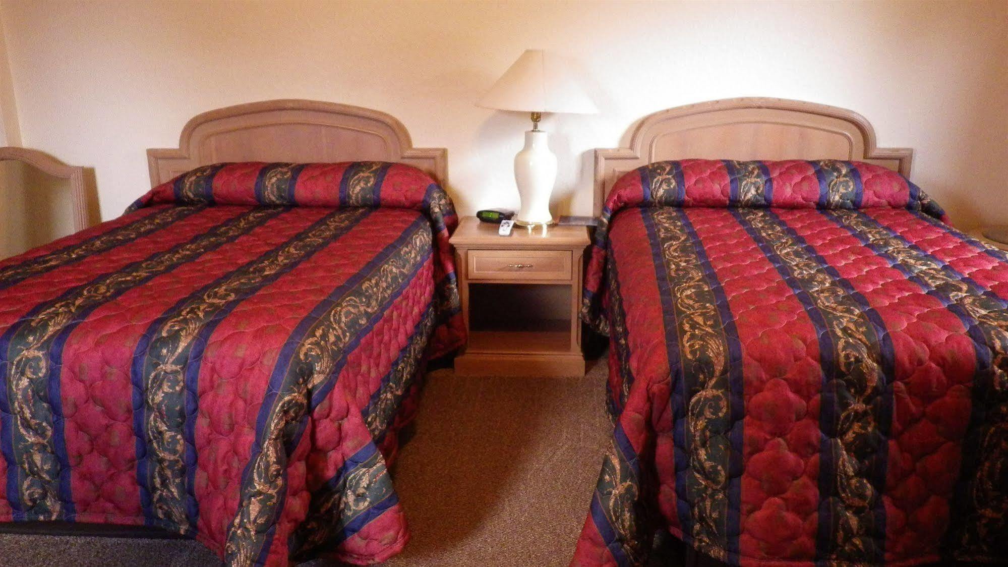 Brush Country Lodge Плезантон Экстерьер фото